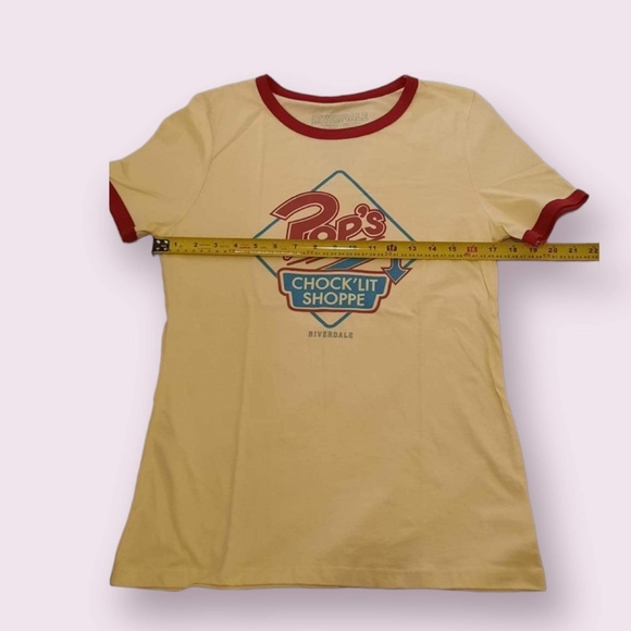 Riverdale shirt.size S, Color Yellow - Picture 5 of 5
